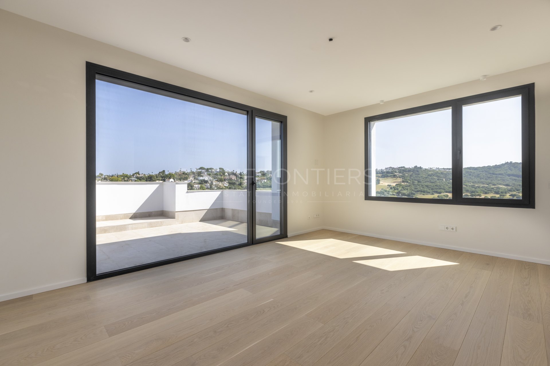 New Build Villa with Spectacular Sea and Golf Views in Sotogrande Alto