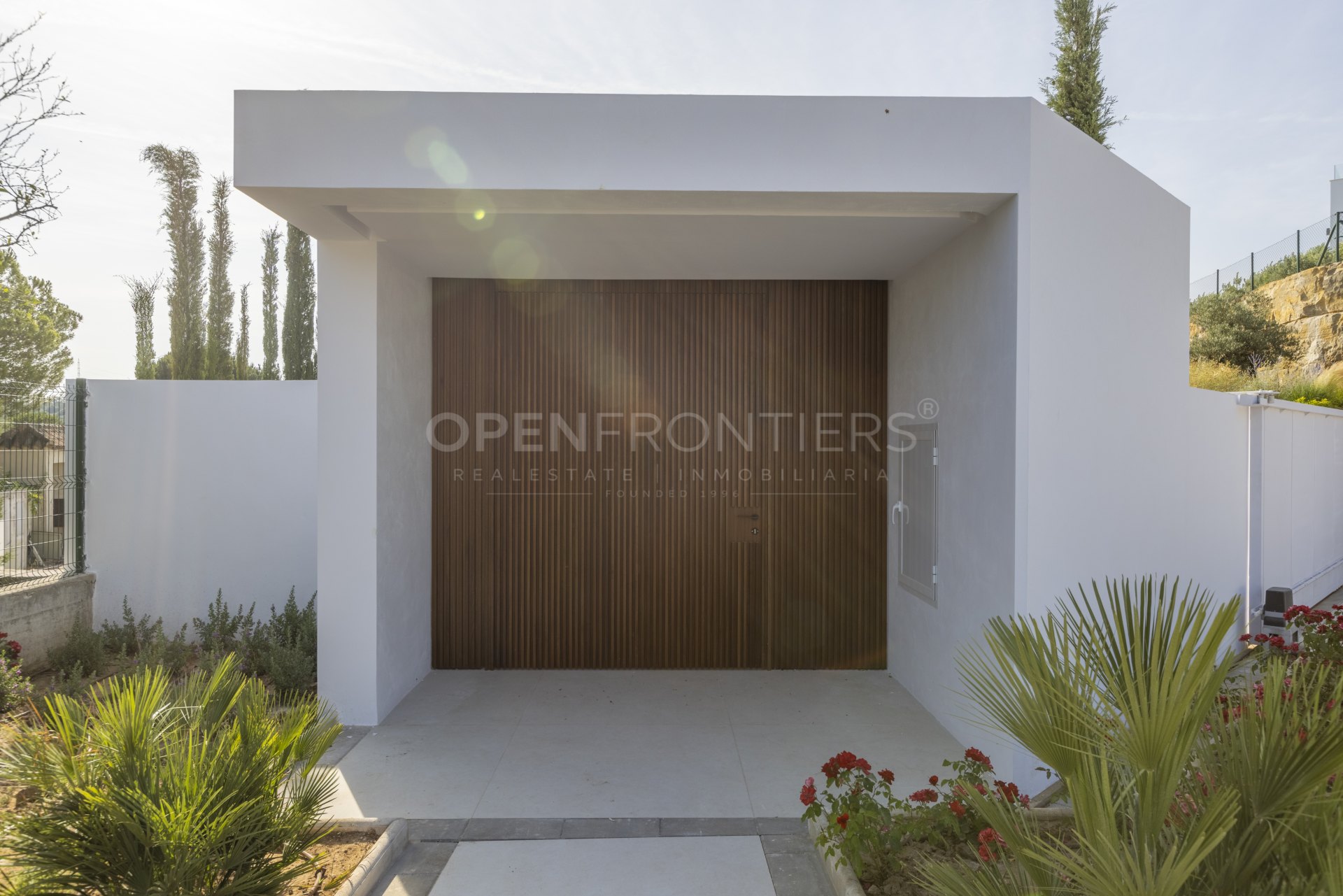 New Build Villa with Spectacular Sea and Golf Views in Sotogrande Alto