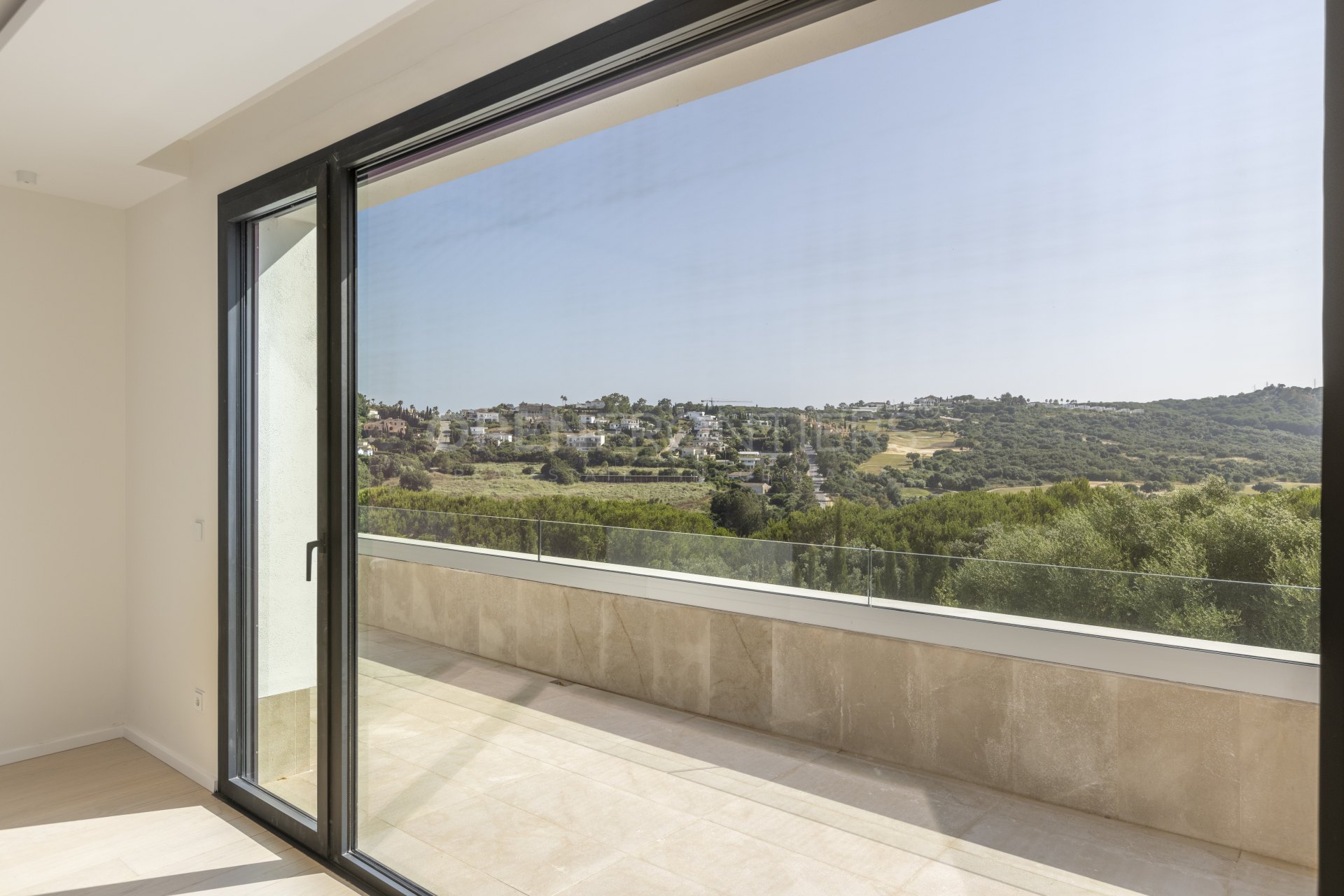 New Build Villa with Spectacular Sea and Golf Views in Sotogrande Alto