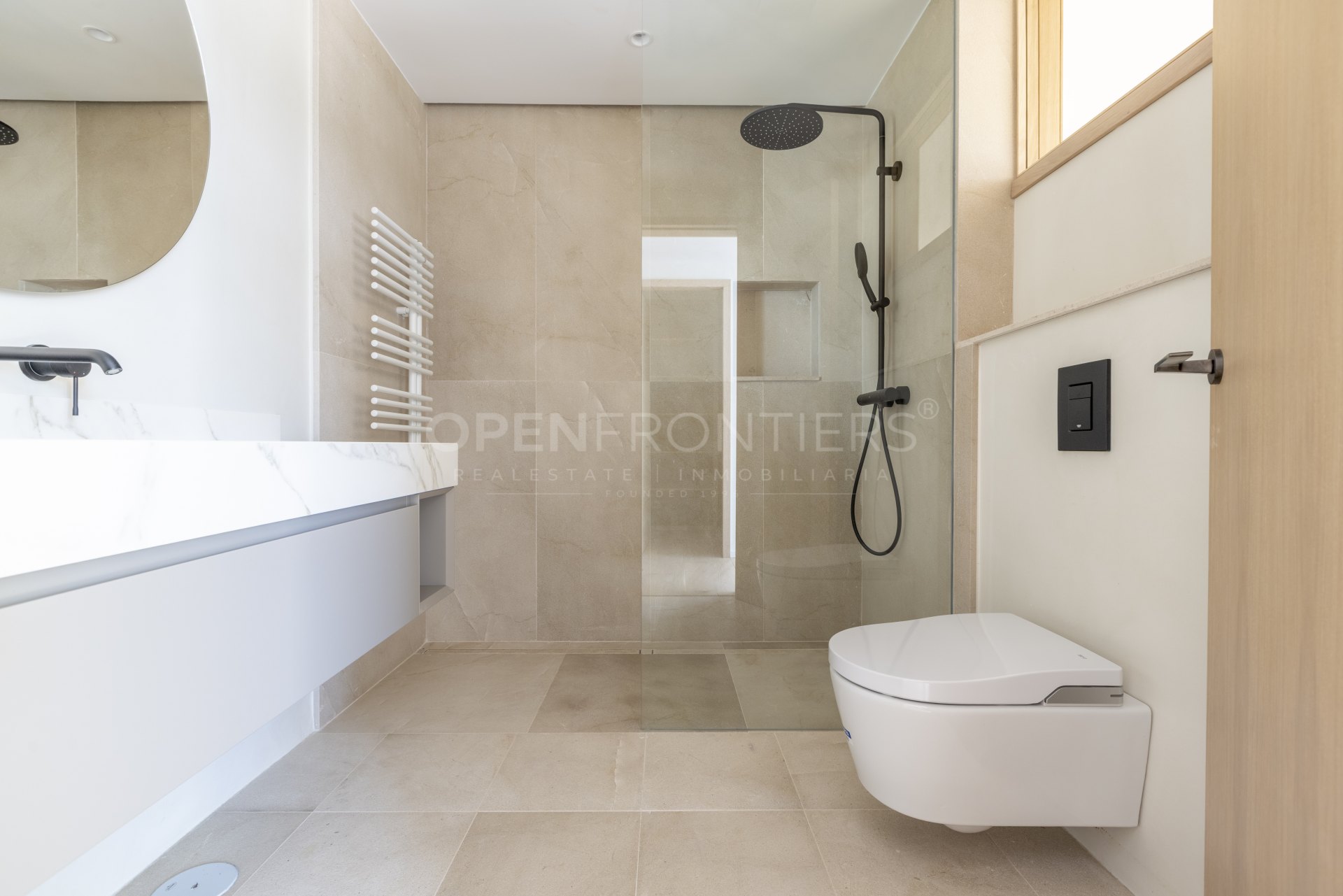 New Build Villa with Spectacular Sea and Golf Views in Sotogrande Alto