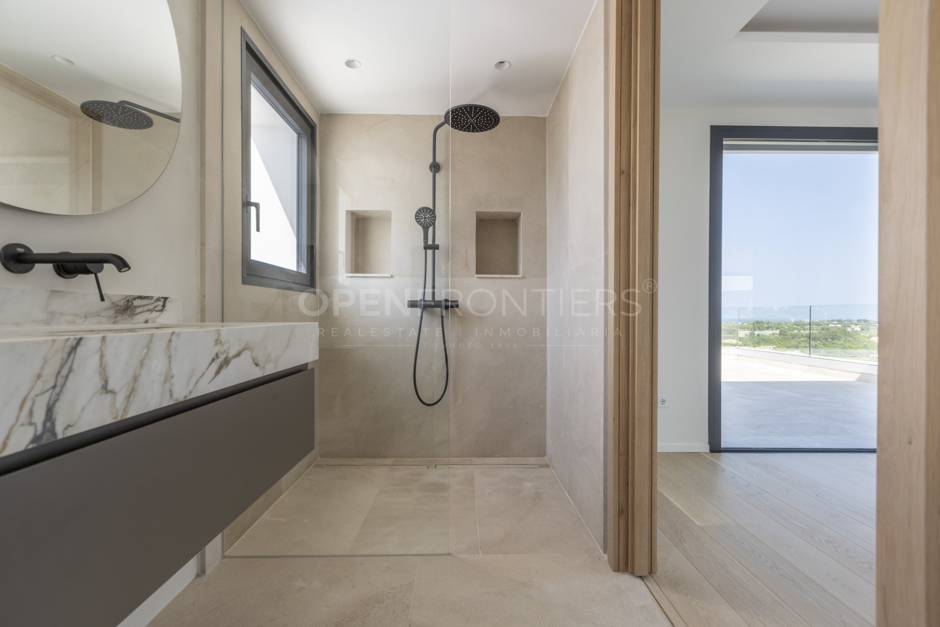 New Build Villa with Spectacular Sea and Golf Views in Sotogrande Alto
