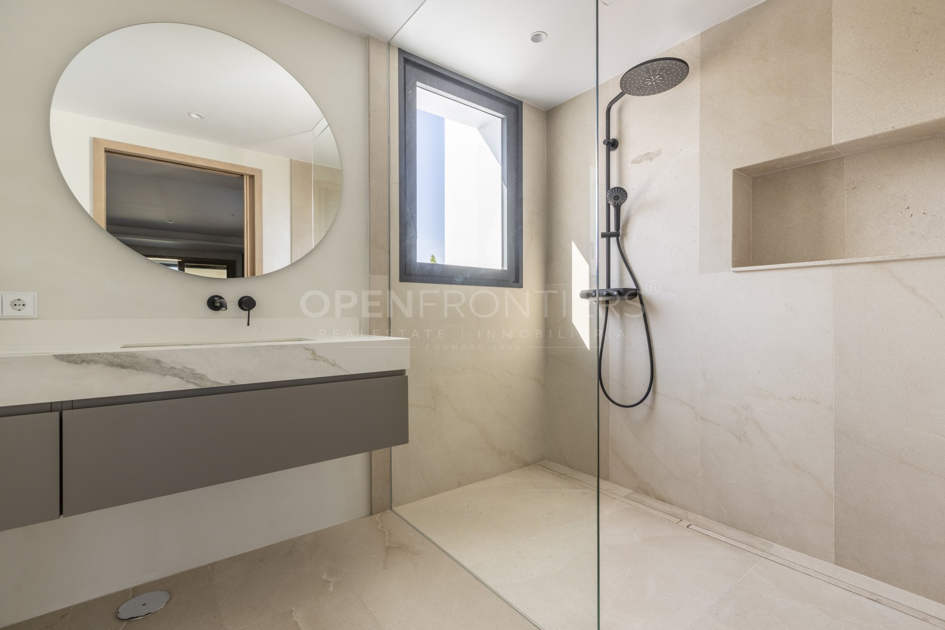 New Build Villa with Spectacular Sea and Golf Views in Sotogrande Alto