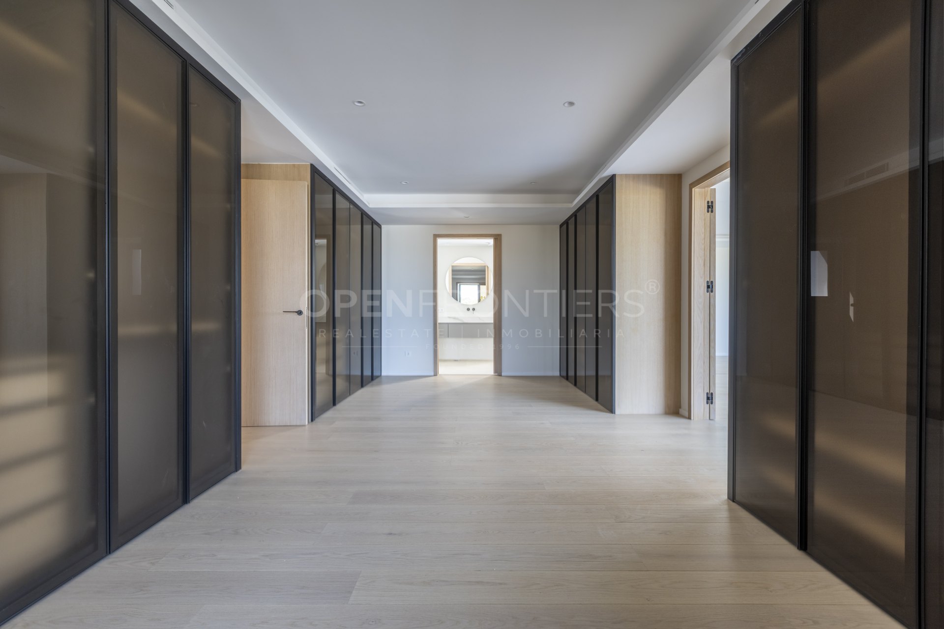 New Build Villa with Spectacular Sea and Golf Views in Sotogrande Alto