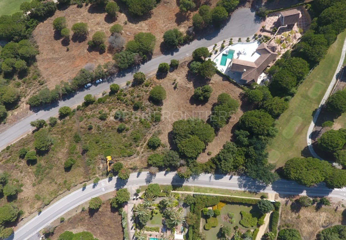 Residential Plot in Almenara Golf, Sotogrande Alto