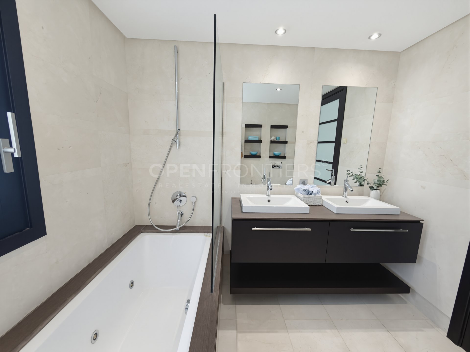 Contemporary duplex penthouse with private lift in Valderrama Sotogrande