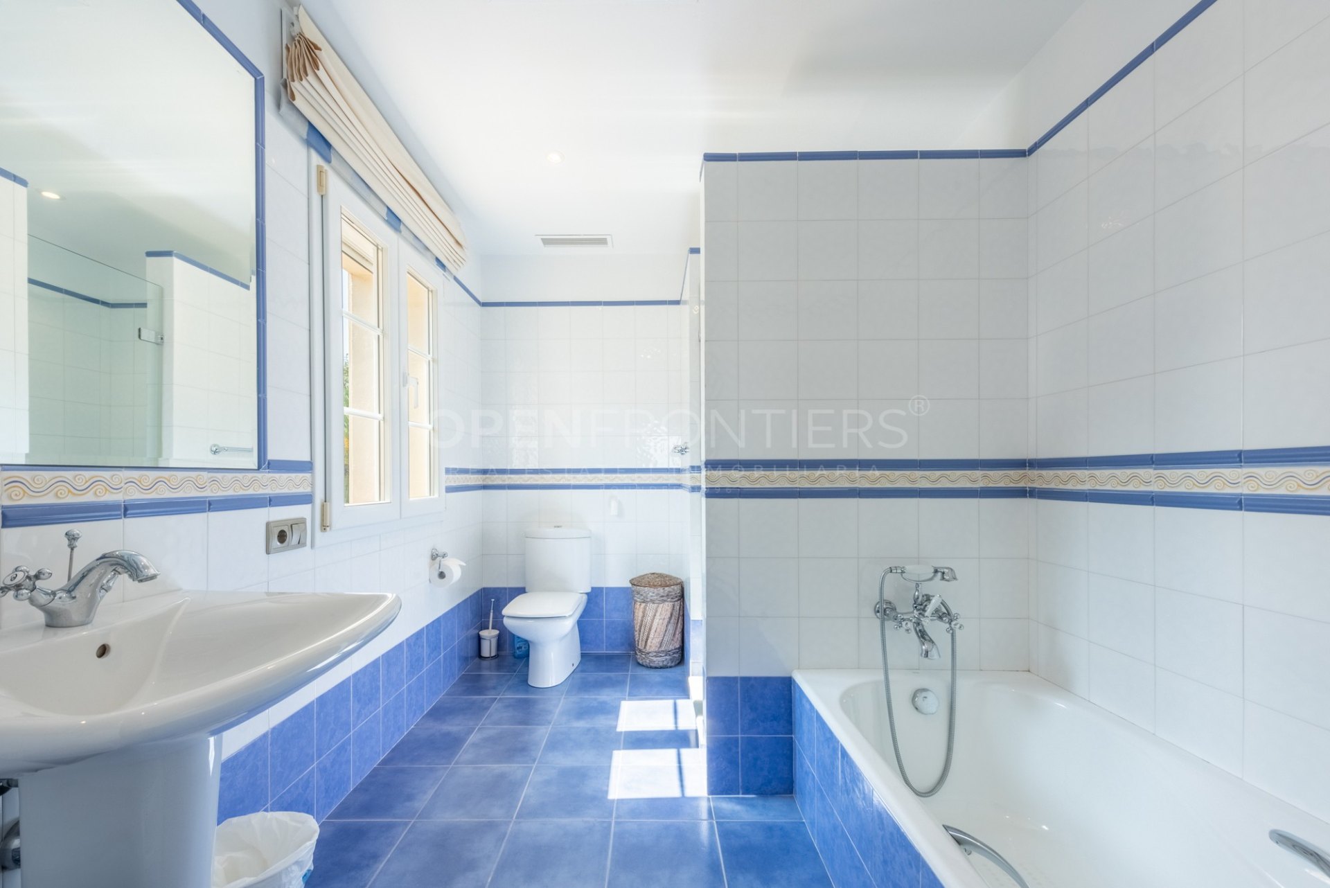 7-Bedroom Frontline Golf Villa in San Roque Club