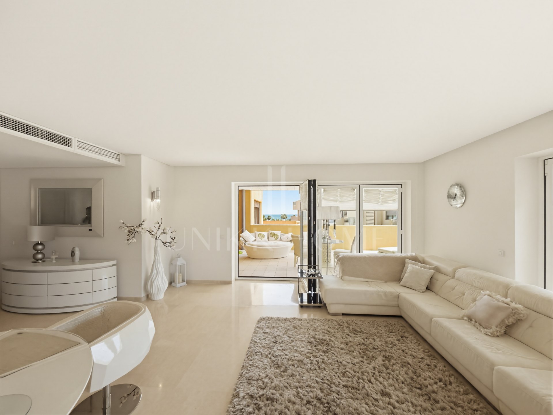 Luxury apartment in Ribera del Marlin with sea and marina views
