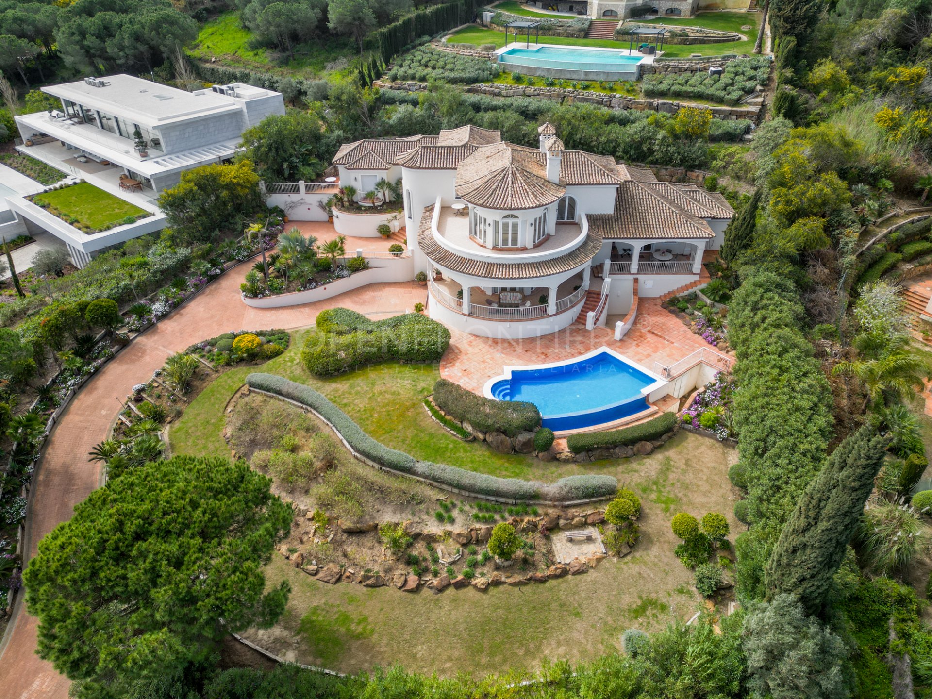 Family villa in Sotogrande Alto with panoramic sea views