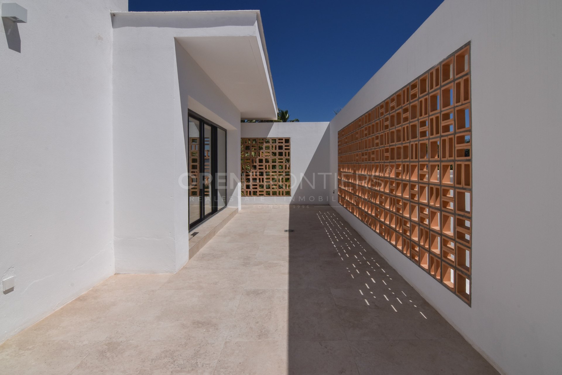 Contemporary new build villa in Sotogrande Costa