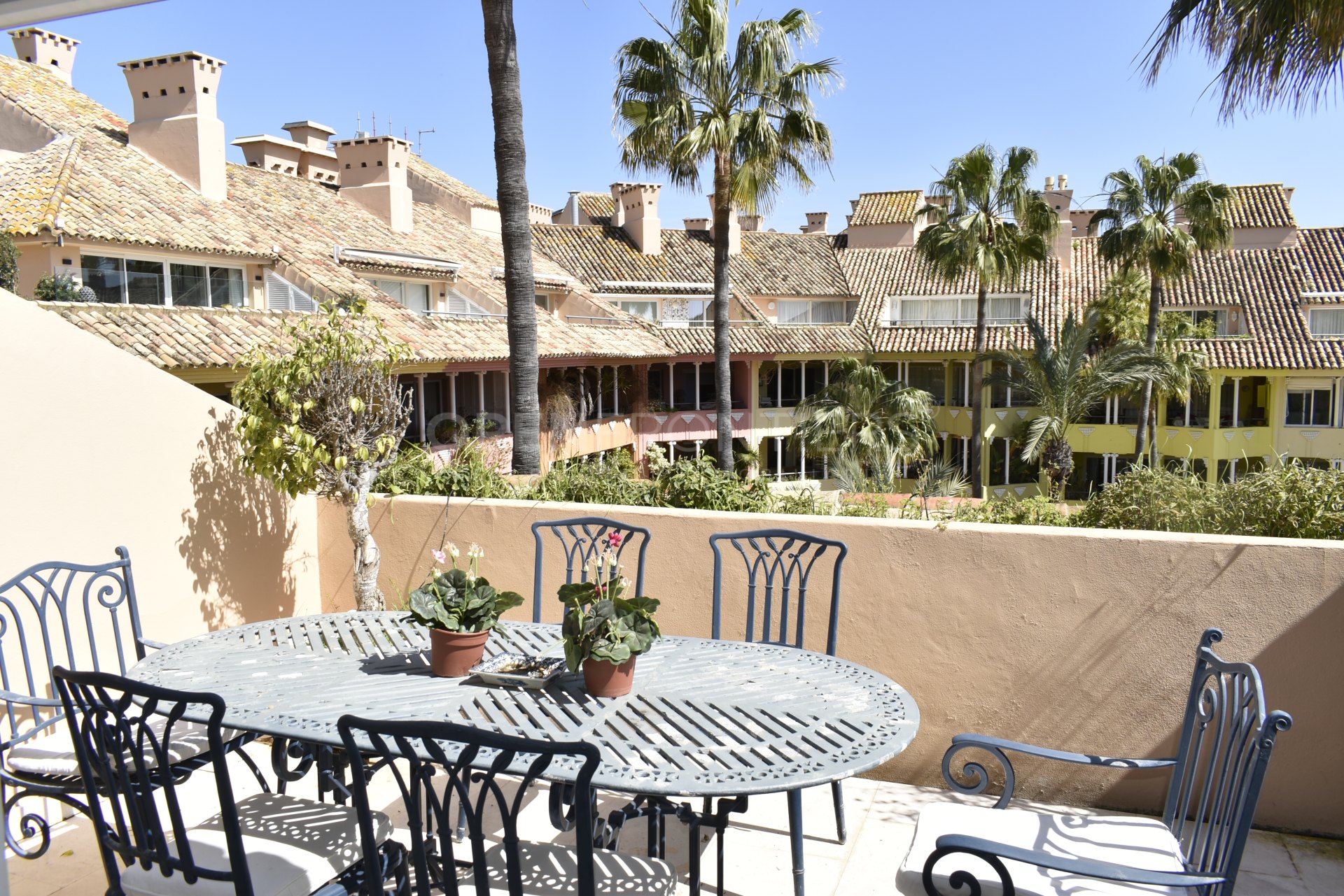 Penthouse with Views over Sotogrande Marina