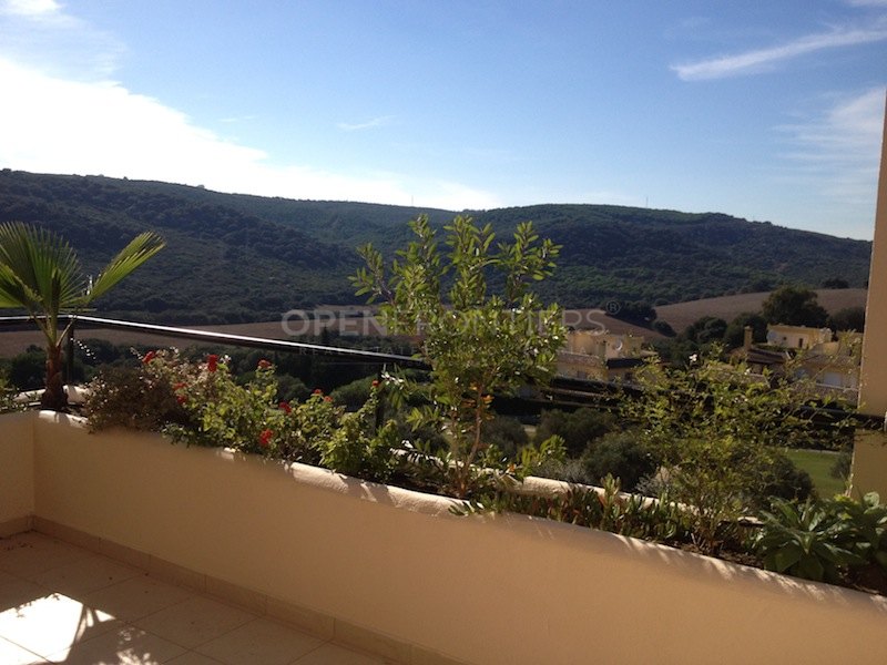 Exclusive Frontline Golf Duplex Apartment in San Roque Club
