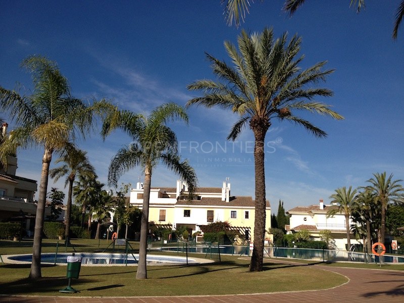 Exclusive Frontline Golf Duplex Apartment in San Roque Club