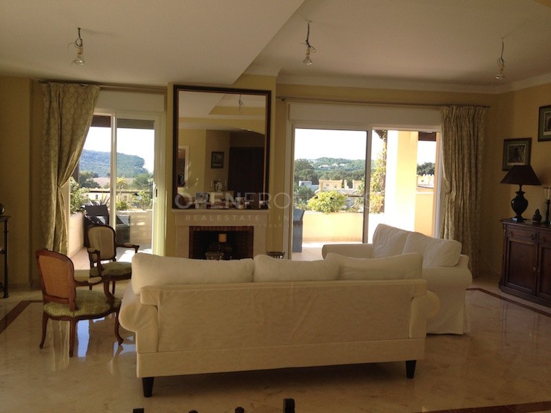 Exclusive Frontline Golf Duplex Apartment in San Roque Club