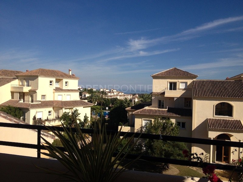 Exclusive Frontline Golf Duplex Apartment in San Roque Club