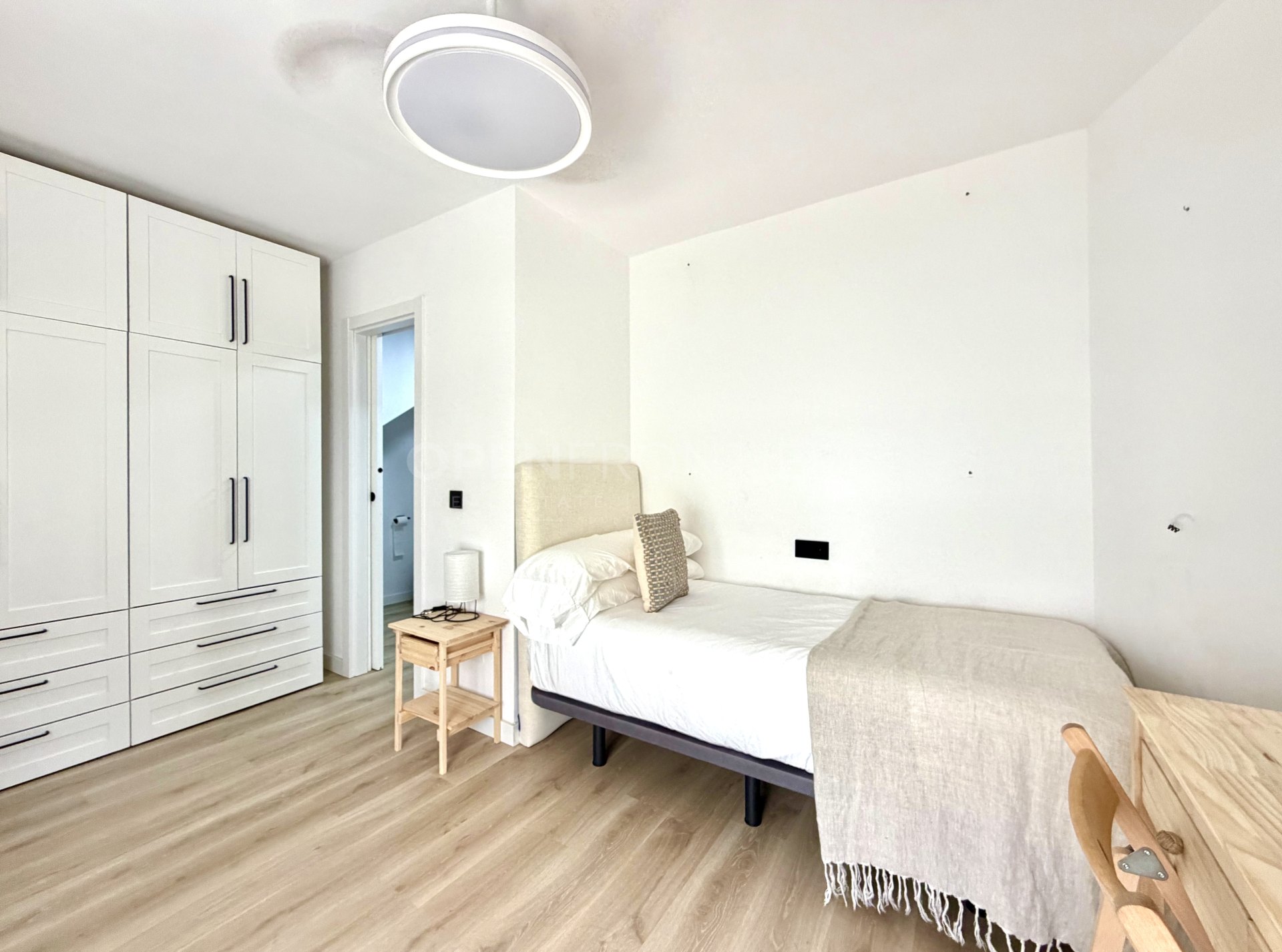 Renovated 4-Bedroom Duplex 100m from the Beach in Sotogrande