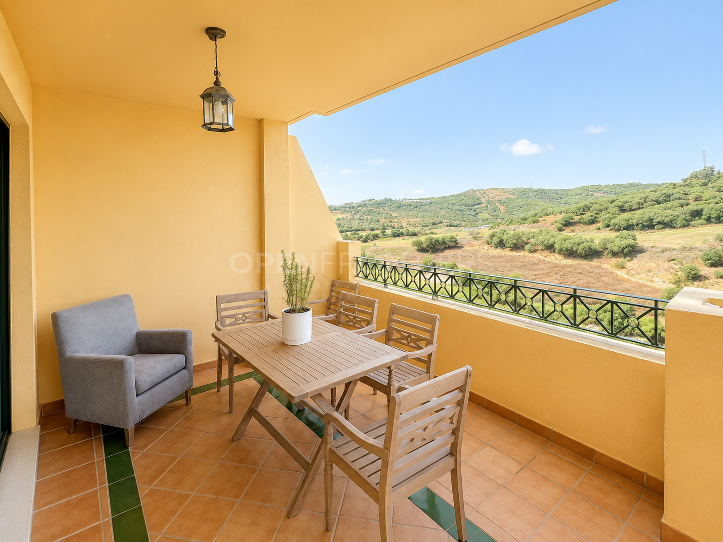 Golf Front Apartment in Los Gazules de Almenara