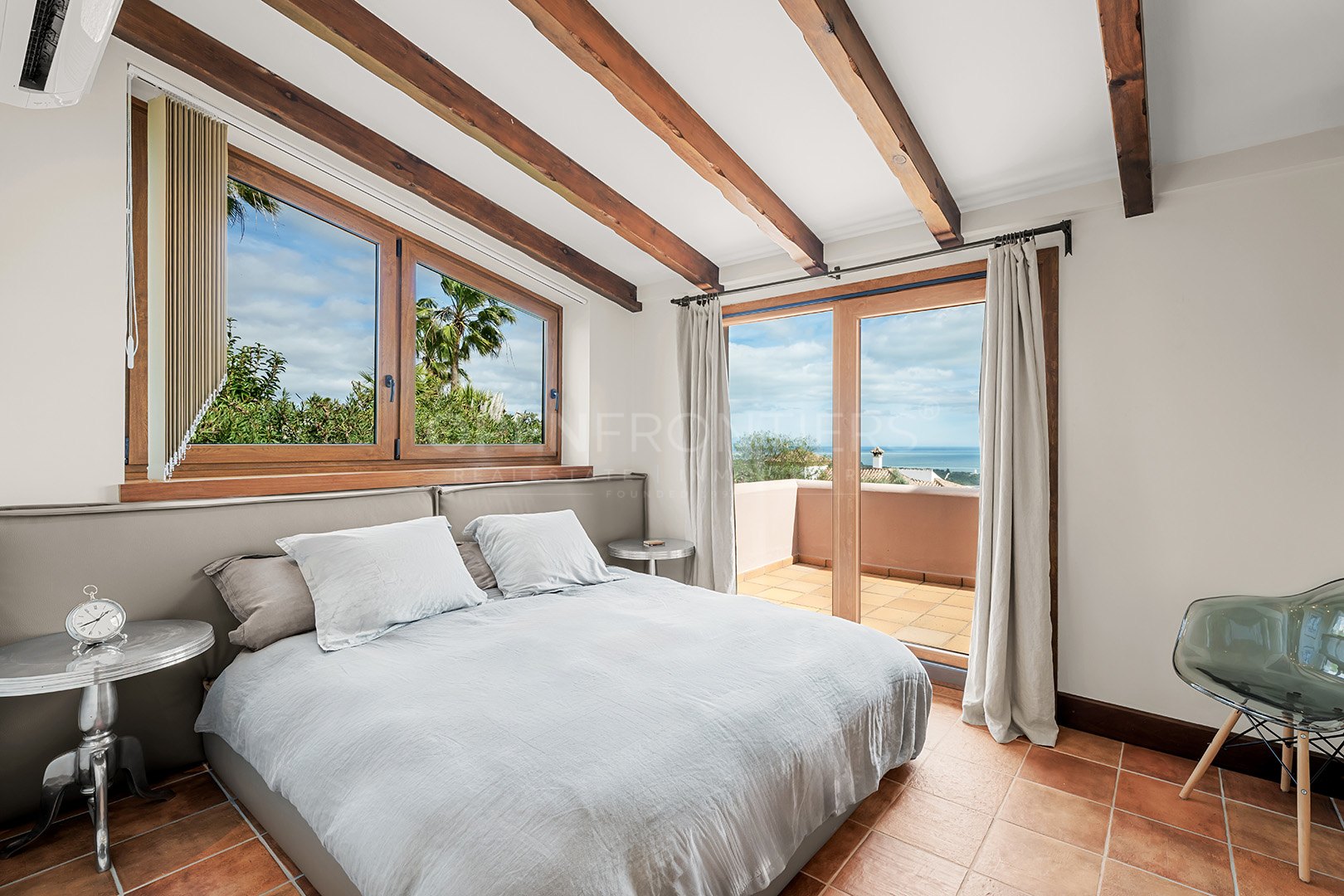 Villa avec vue panoramique sur la mer à Alcaidesa Alta