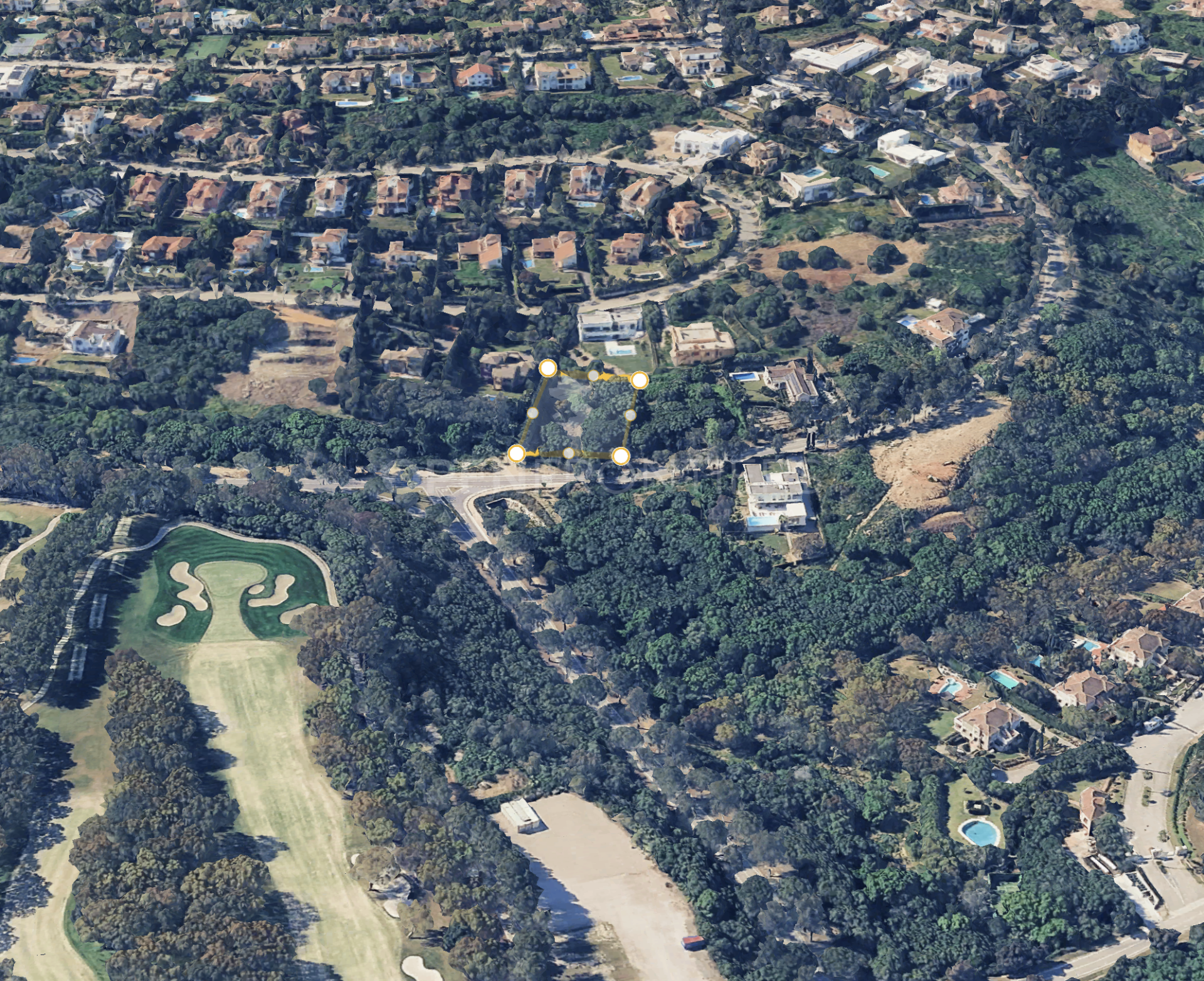 1,986 m² Building Plot on Avenida de los Cortijos, Sotogrande