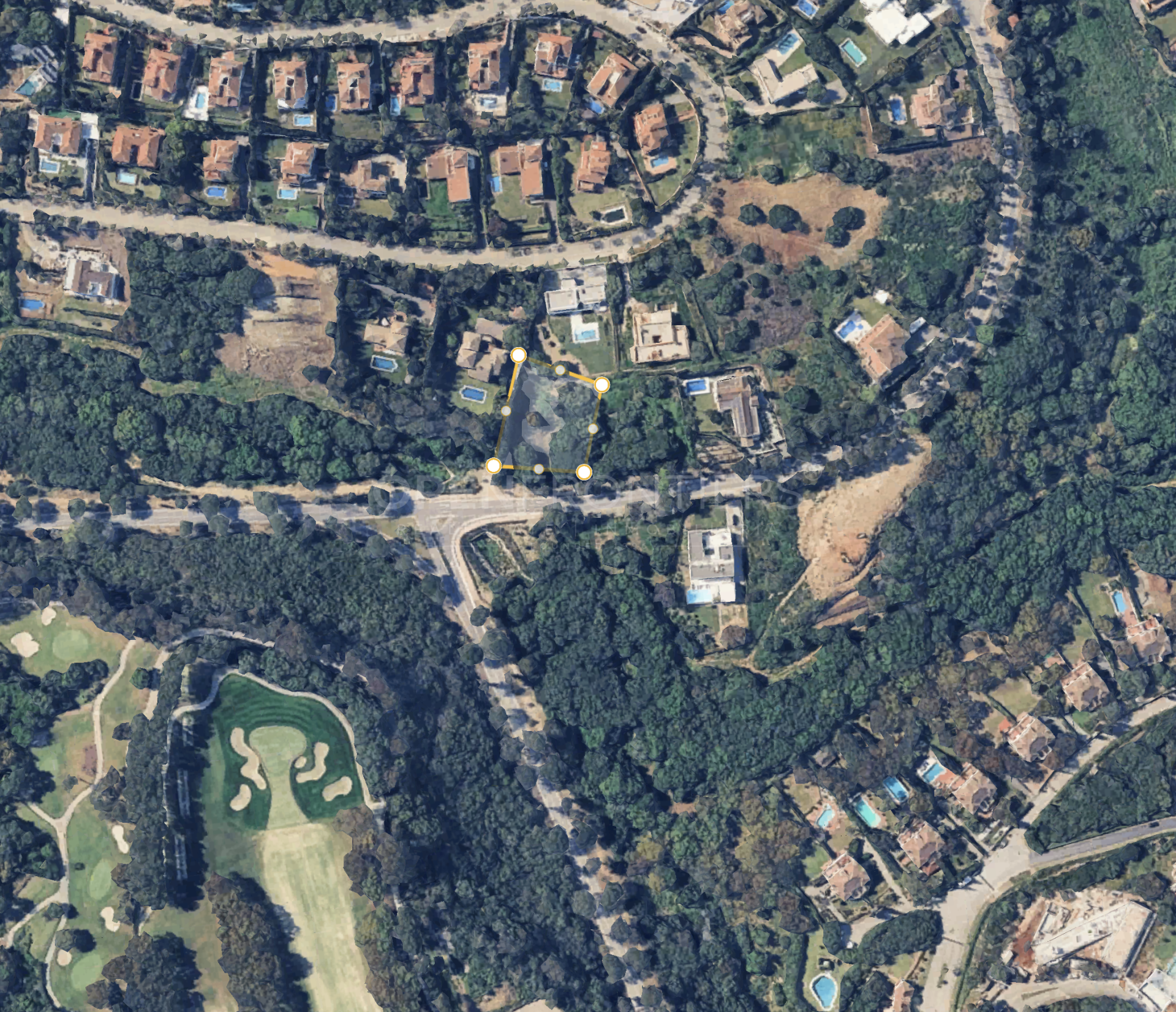 1,986 m² Building Plot on Avenida de los Cortijos, Sotogrande