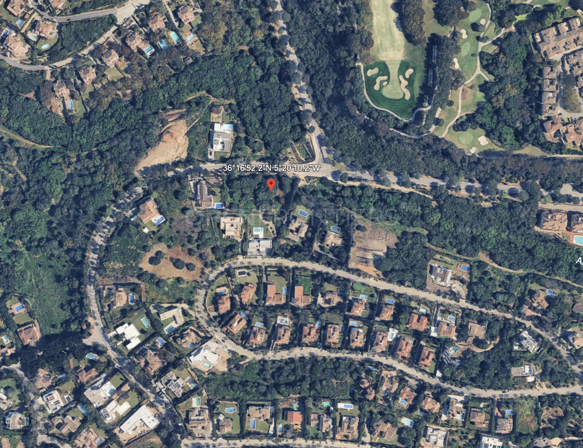 1,986 m² Building Plot on Avenida de los Cortijos, Sotogrande