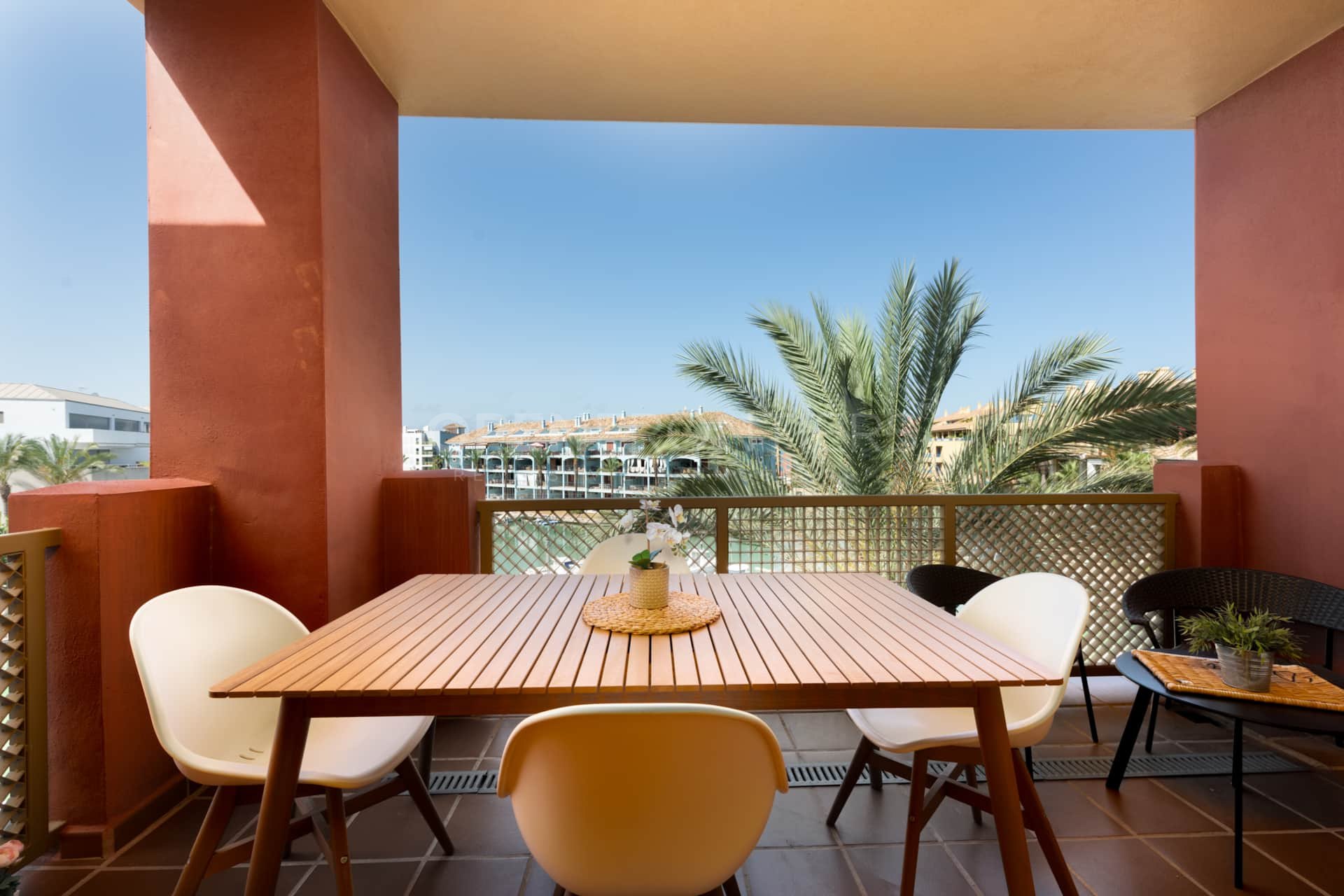 Apartment with Marina Views and Tourist Licence in Sotogrande Marina