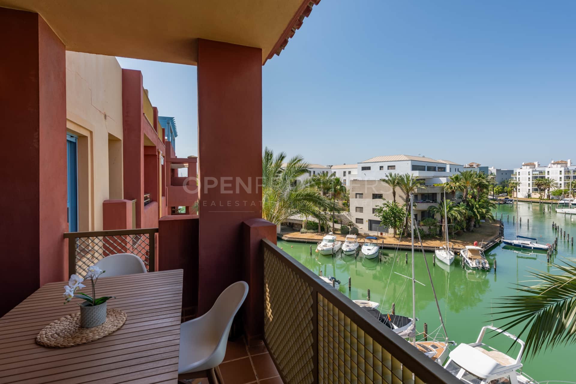 Apartment with Marina Views and Tourist Licence in Sotogrande Marina