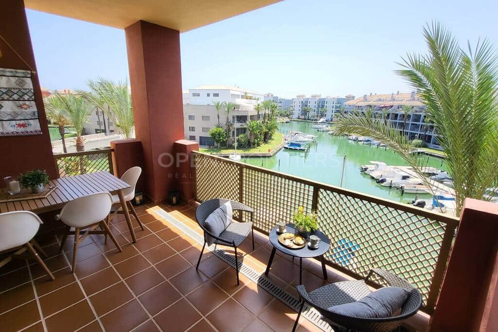 Apartment with Marina Views and Tourist Licence in Sotogrande Marina