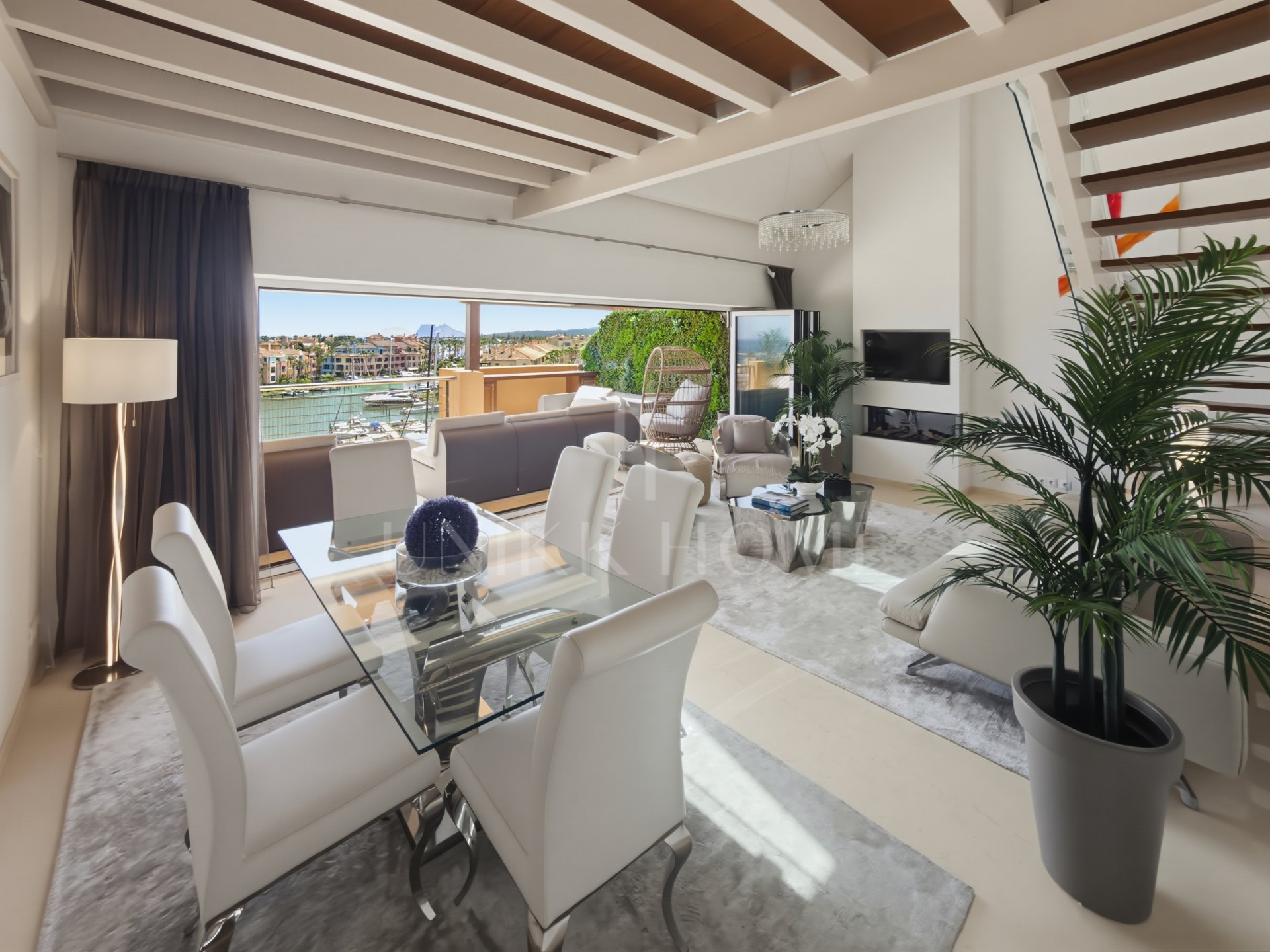 Duplex Penthouse with Sea and Marina Views in Sotogrande Marina