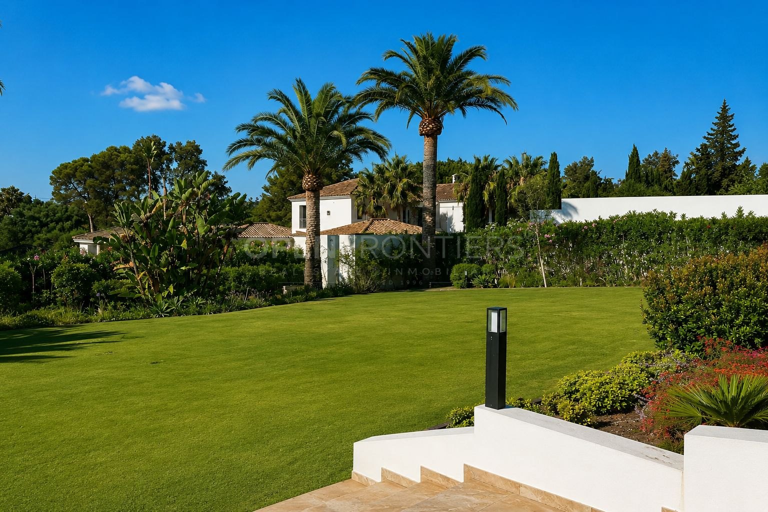 Villa Reformada con Piscina en Reyes y Reinas, Sotogrande