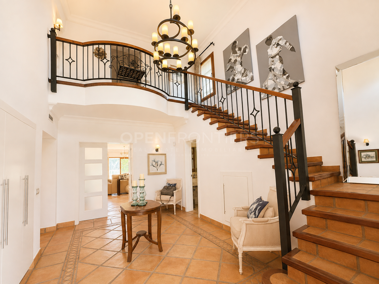 Mediterranean Villa with Private Pool in Sotogrande Costa