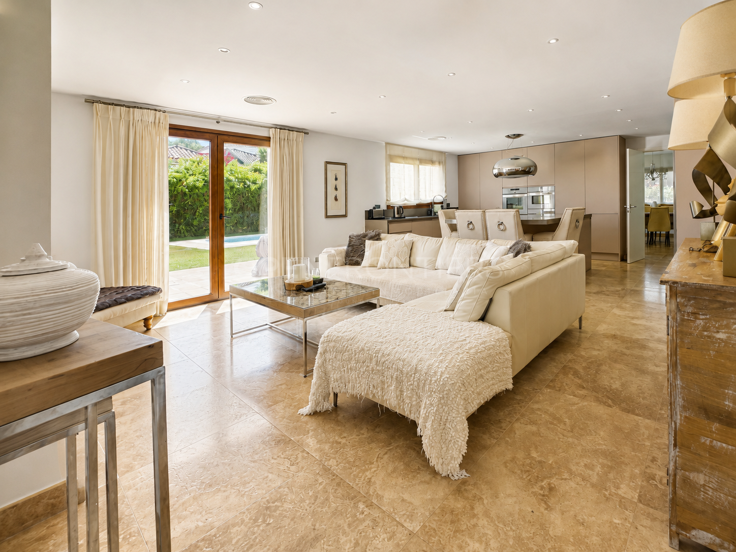 Mediterranean Villa with Private Pool in Sotogrande Costa