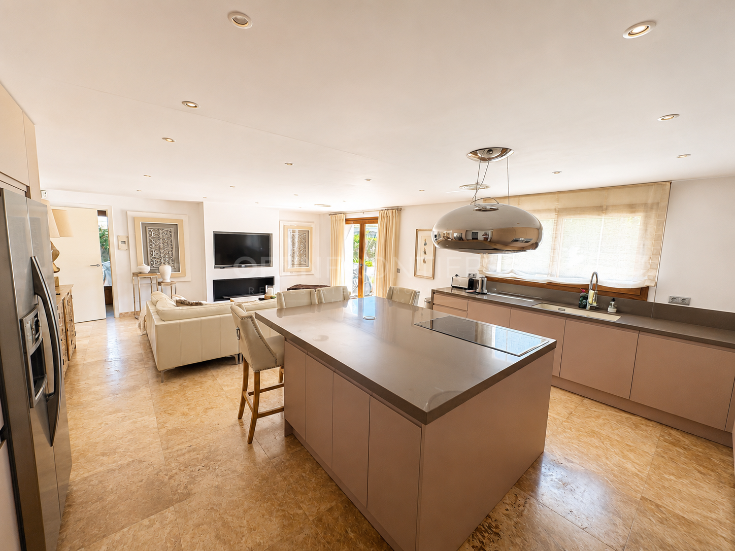 Mediterranean Villa with Private Pool in Sotogrande Costa