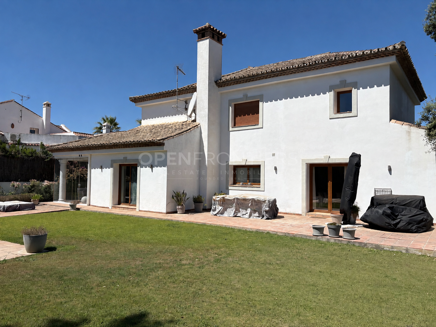 Mediterranean Villa with Private Pool in Sotogrande Costa