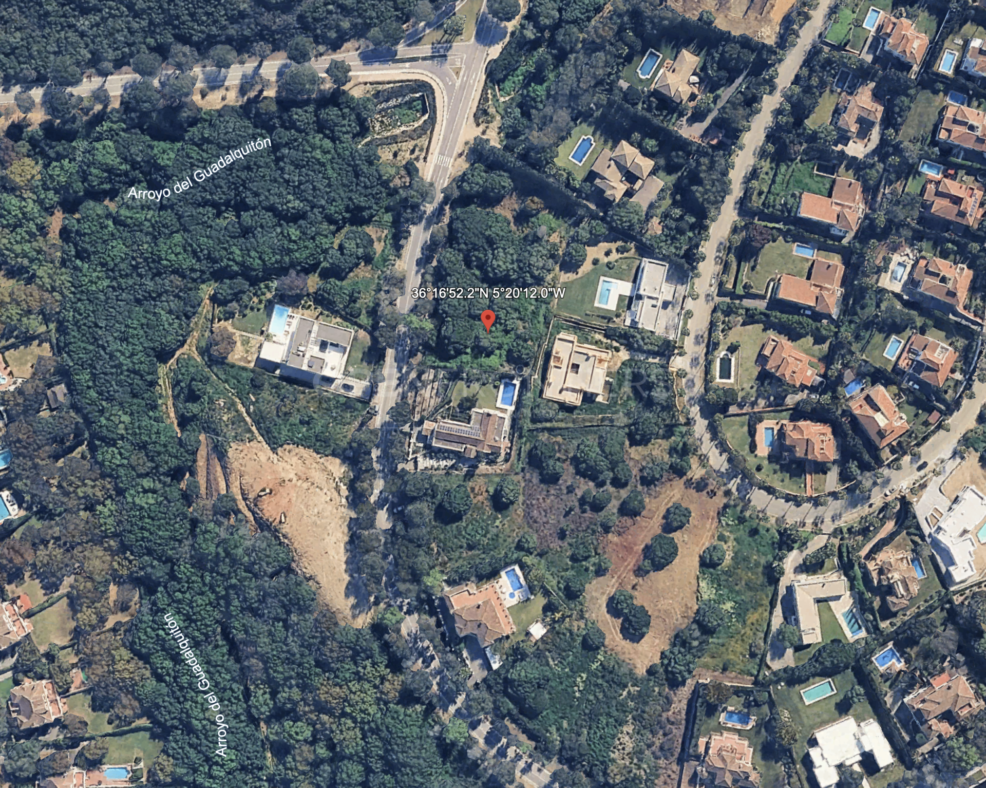 1,986 m² Building Plot on Avenida de los Cortijos, Sotogrande
