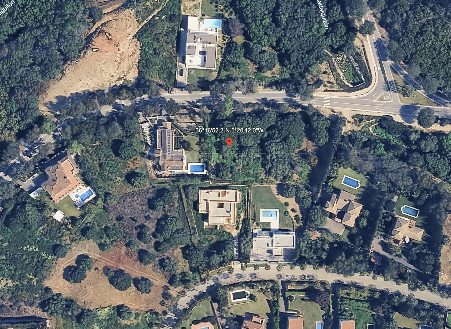 1,986 m² Building Plot on Avenida de los Cortijos, Sotogrande
