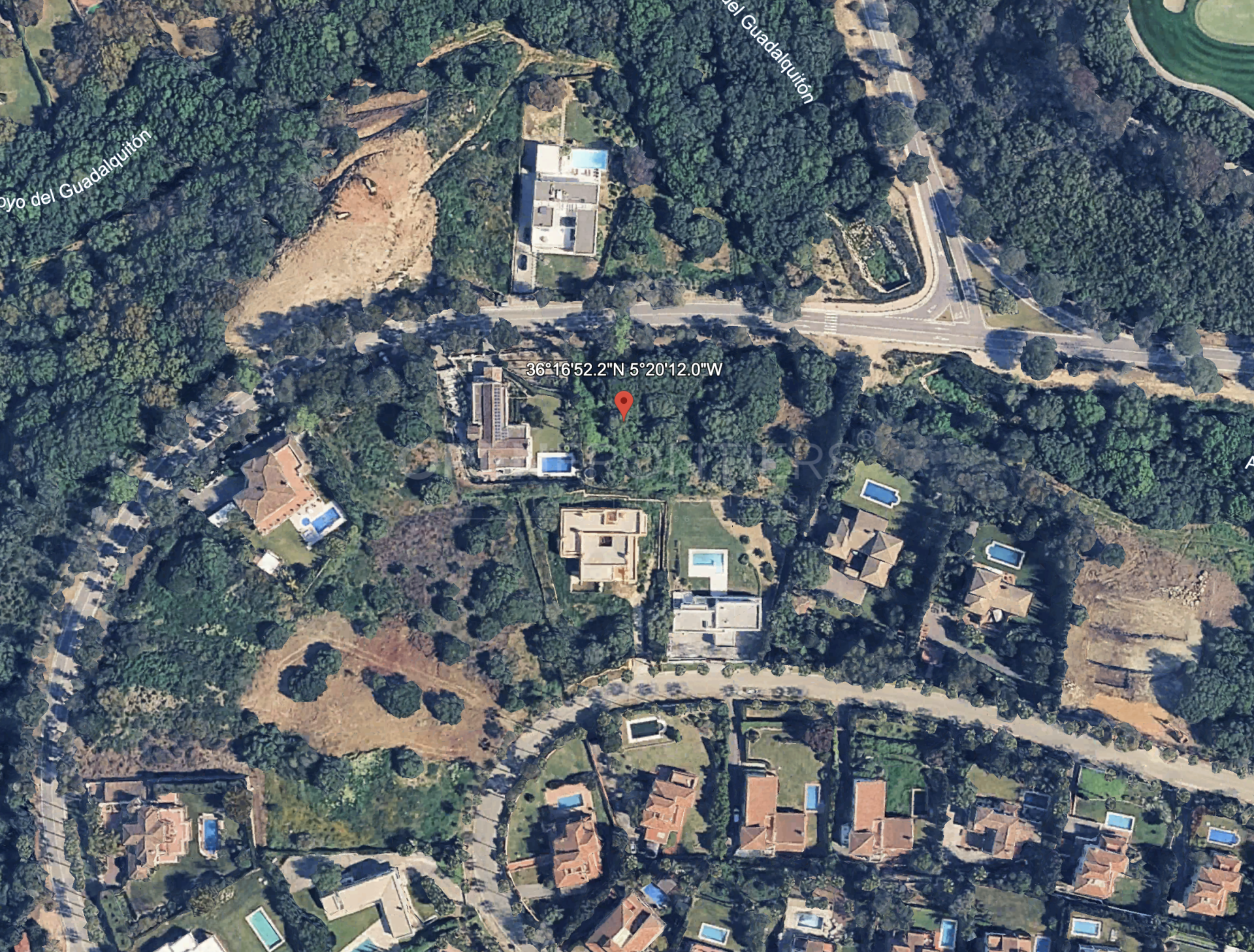 1,986 m² Building Plot on Avenida de los Cortijos, Sotogrande