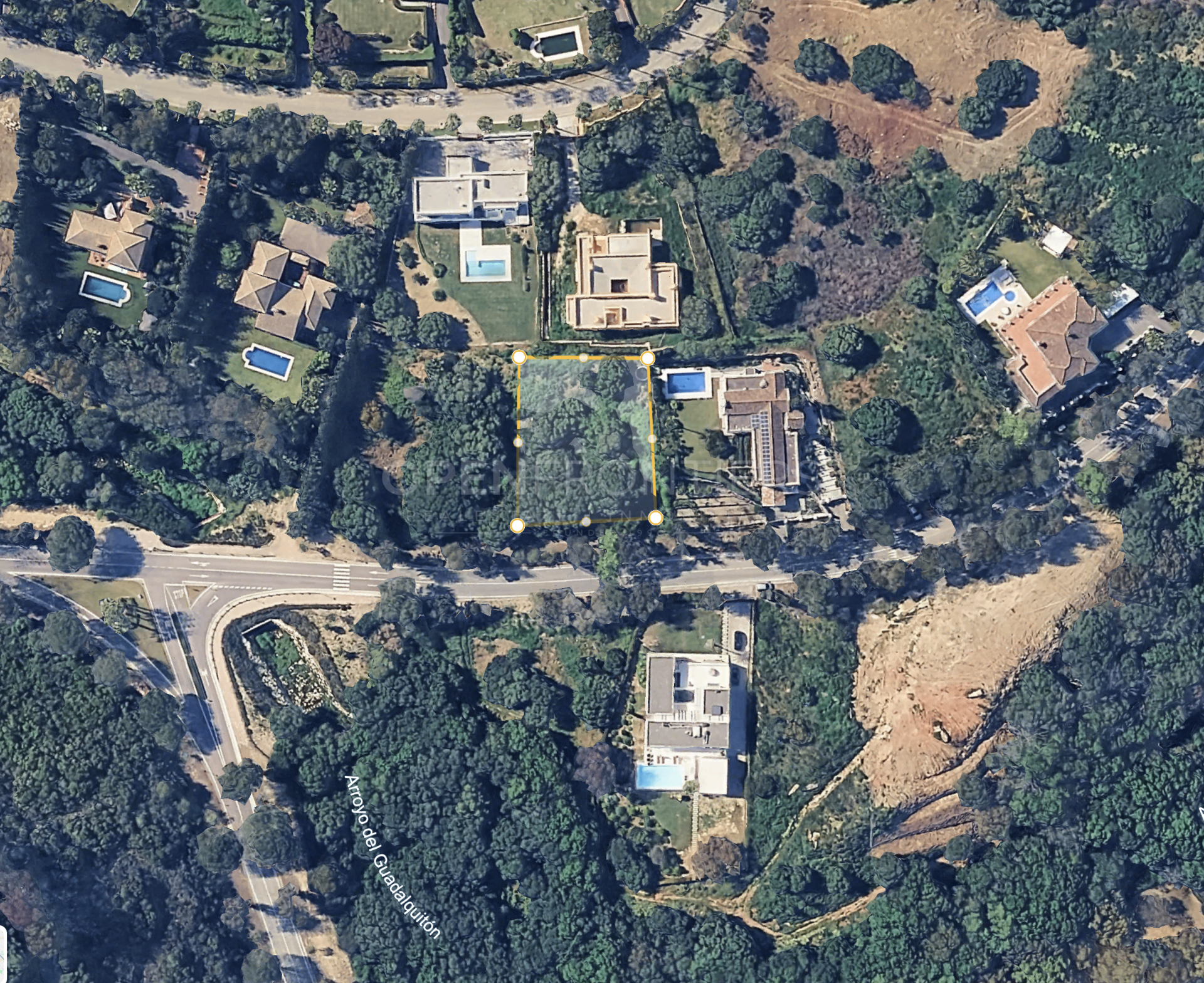 1,986 m² Building Plot on Avenida de los Cortijos, Sotogrande