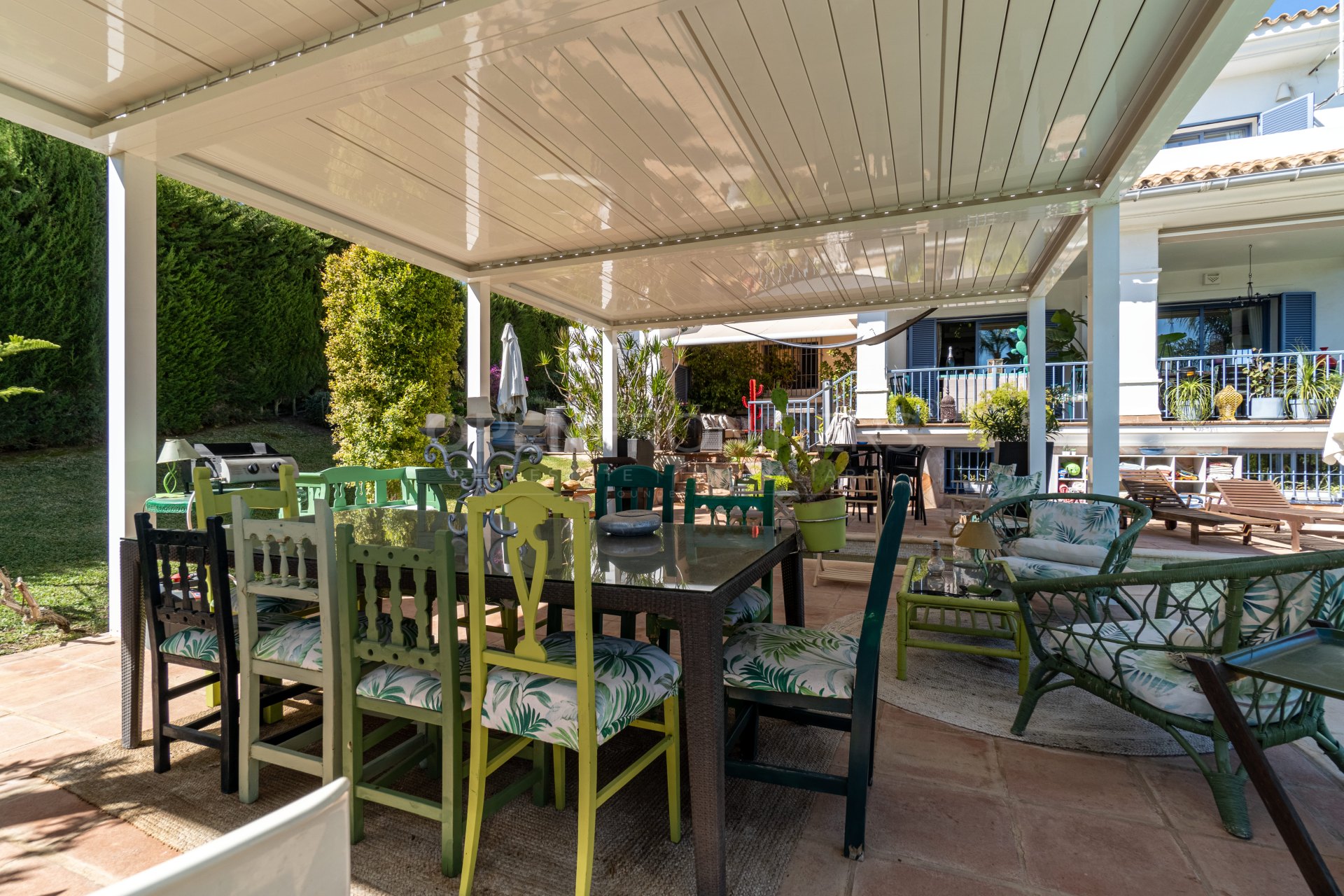 Spacious 6-Bedroom Family Villa with Garden in Sotogrande Zone B