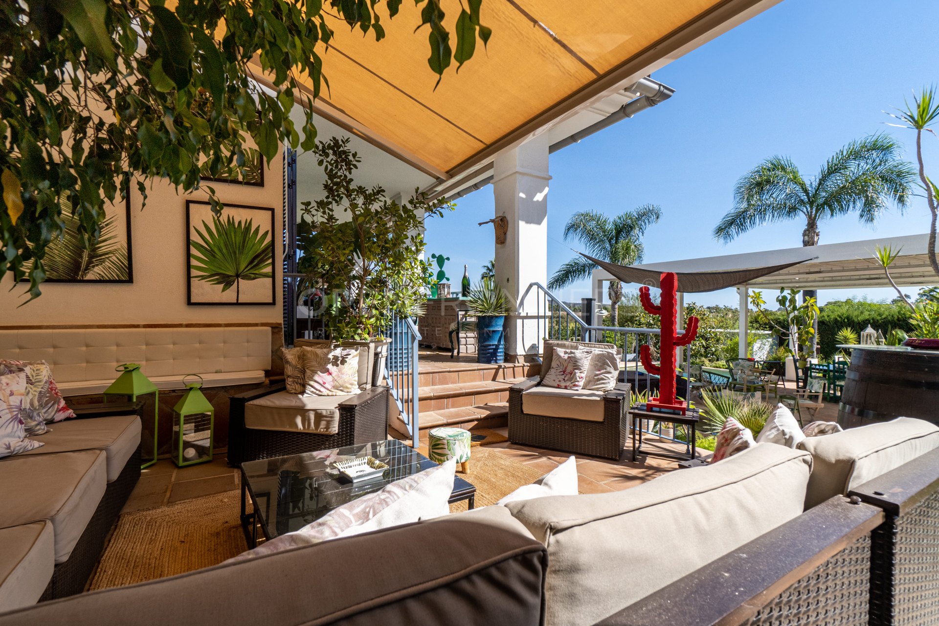 Spacious 6-Bedroom Family Villa with Garden in Sotogrande Zone B