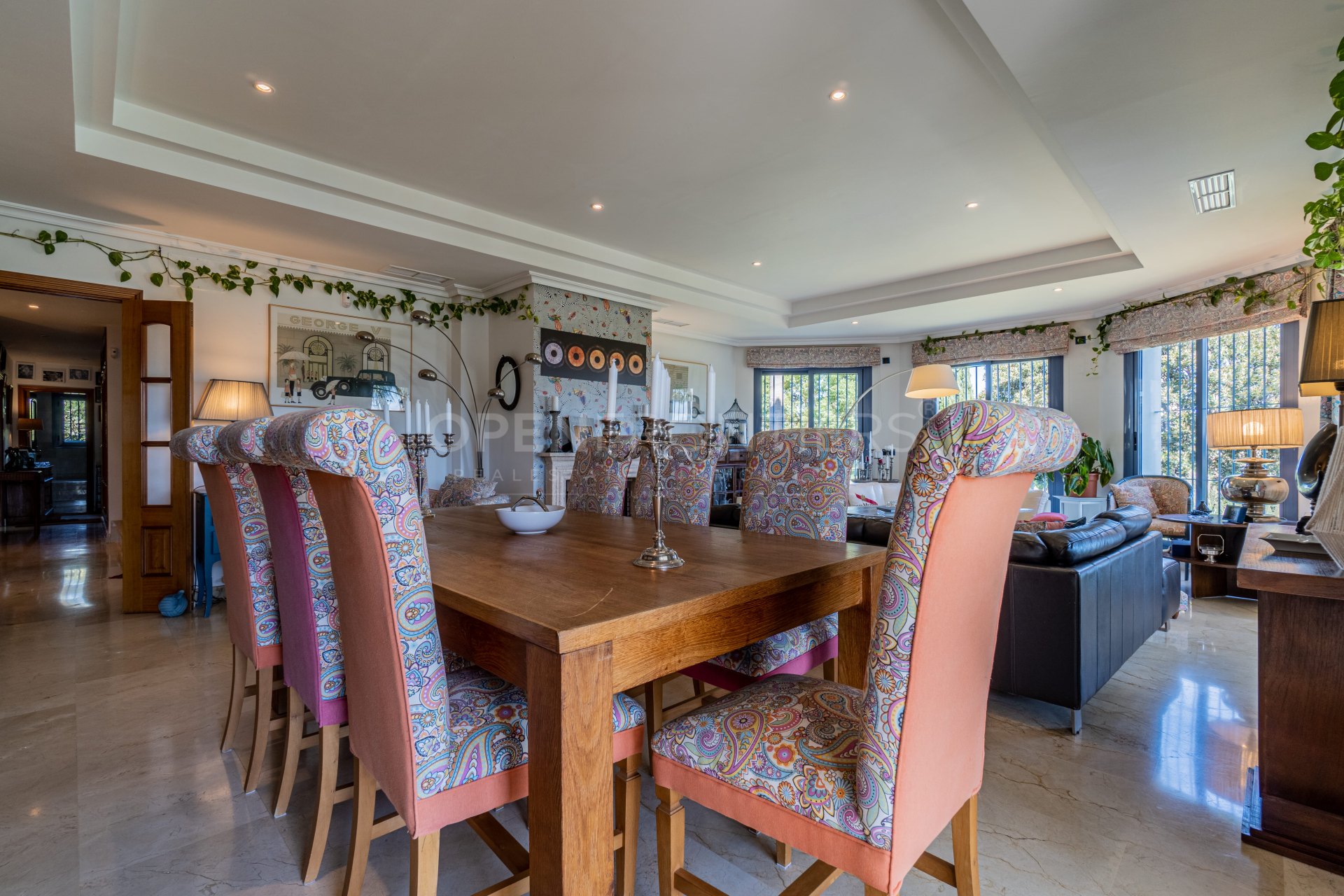Spacious 6-Bedroom Family Villa with Garden in Sotogrande Zone B