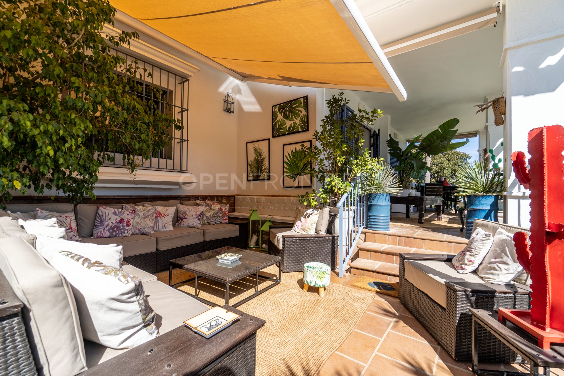 Spacious 6-Bedroom Family Villa with Garden in Sotogrande Zone B