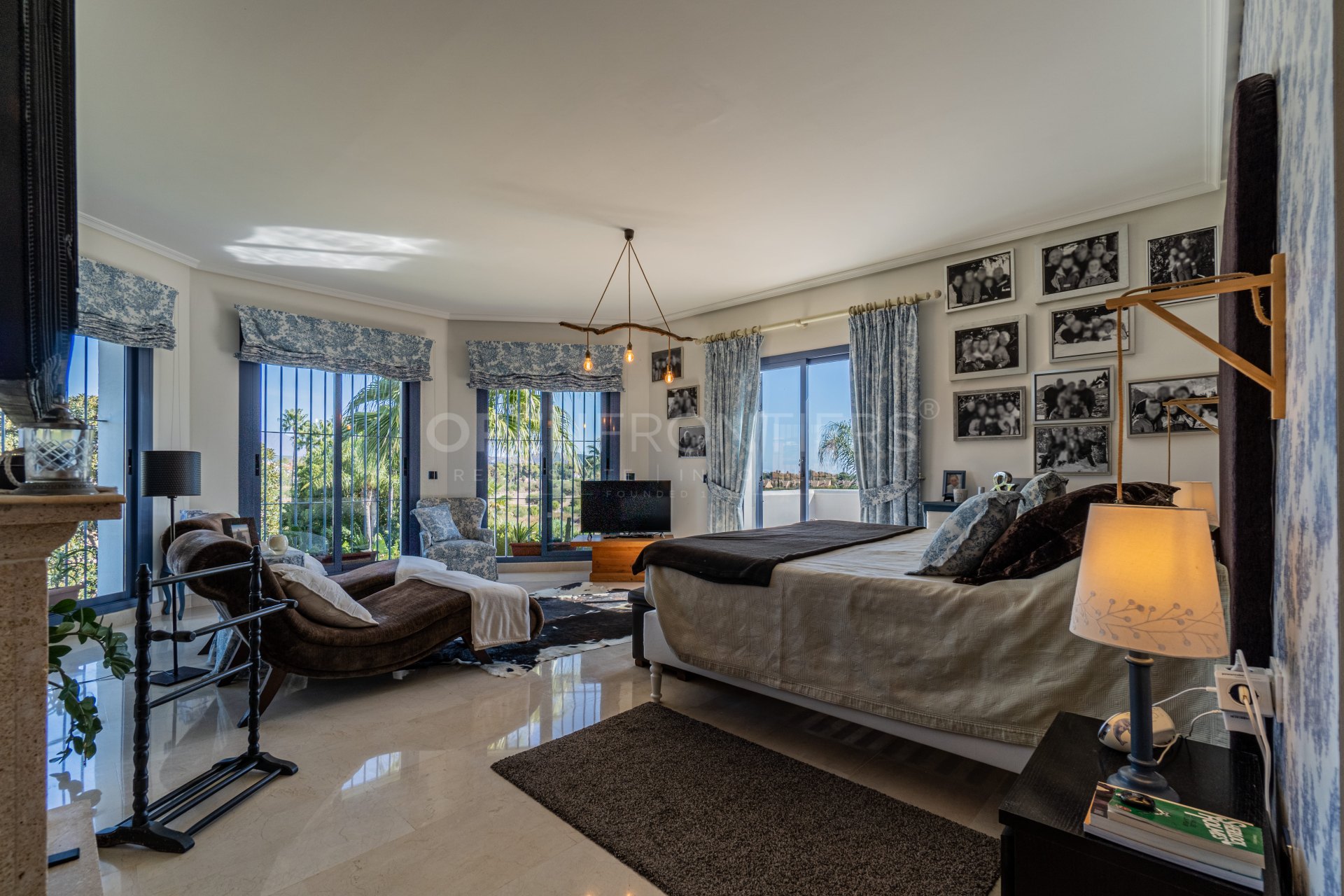 Spacious 6-Bedroom Family Villa with Garden in Sotogrande Zone B
