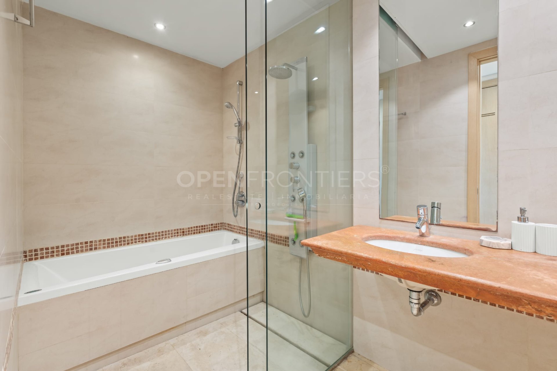 Apartamento de 2 dormitorios en Ribera del Marlin, Sotogrande
