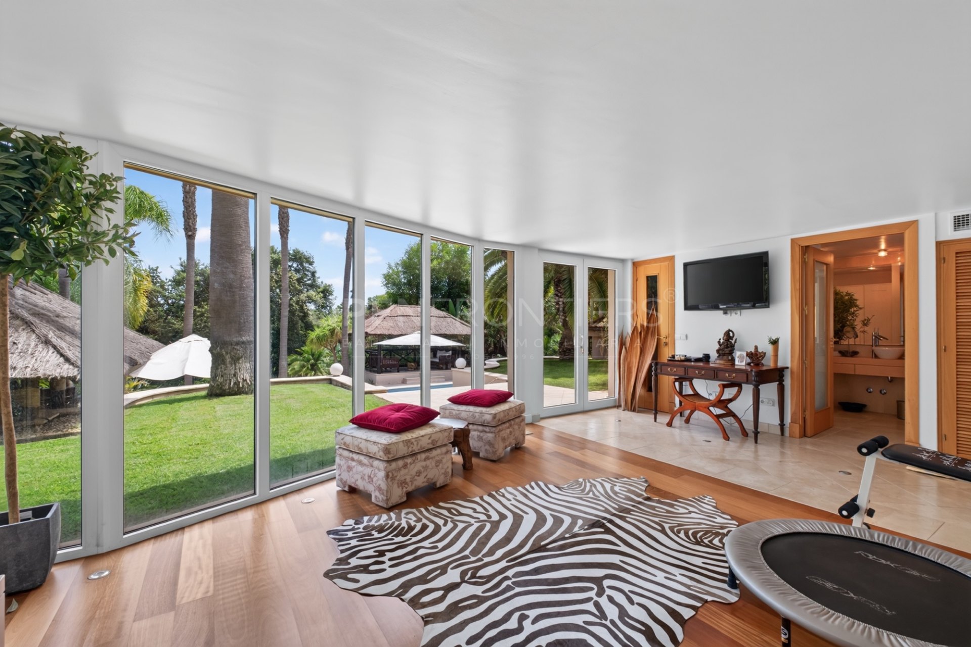 7-Bedroom Villa in Sotogrande Alto, C Zone