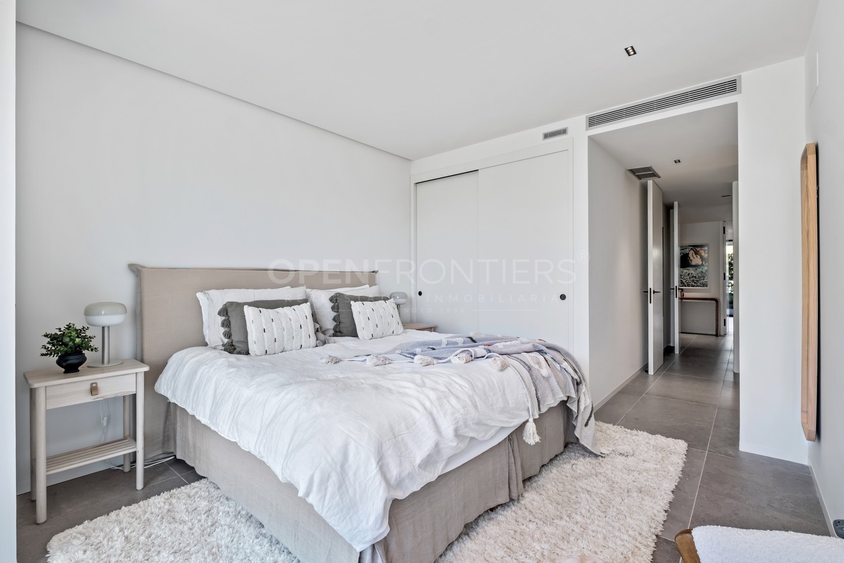 Ground Floor Apartment with Private Garden in Village Verde, Sotogrande