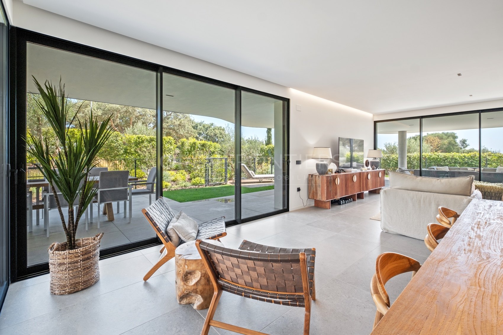 Ground Floor Apartment with Private Garden in Village Verde, Sotogrande