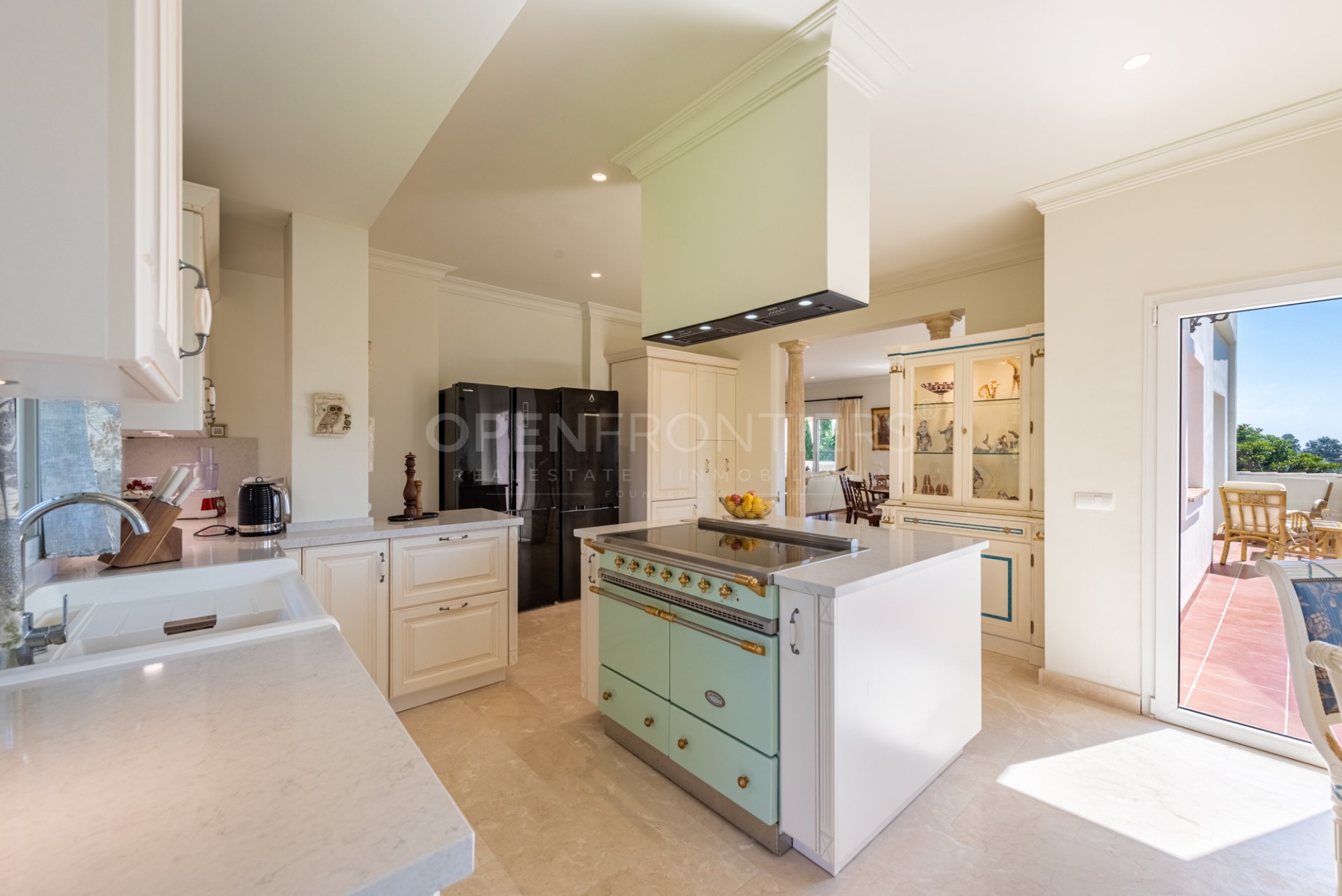 Luxury family villa in Sotogrande Alto near SIS