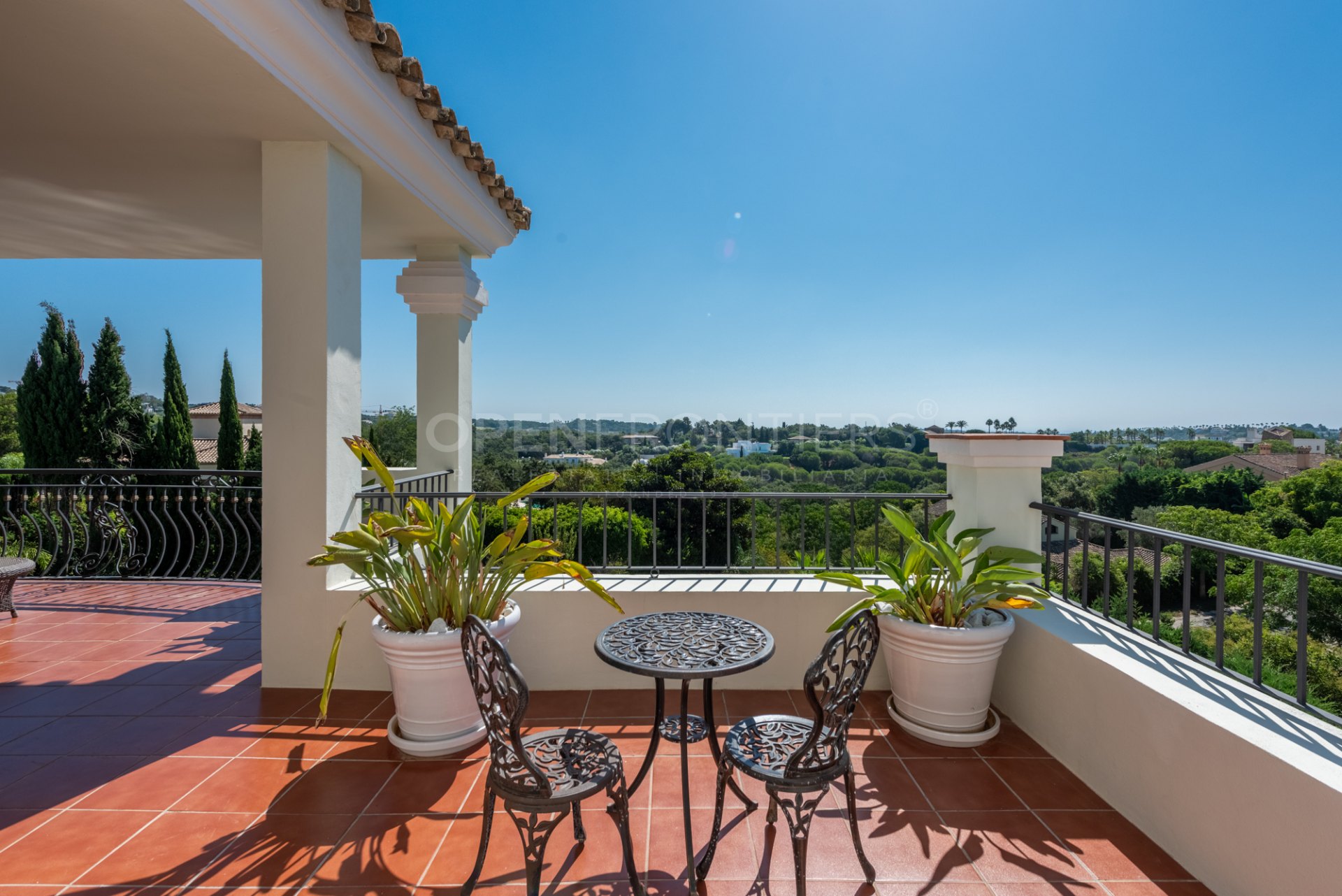 Luxury family villa in Sotogrande Alto near SIS
