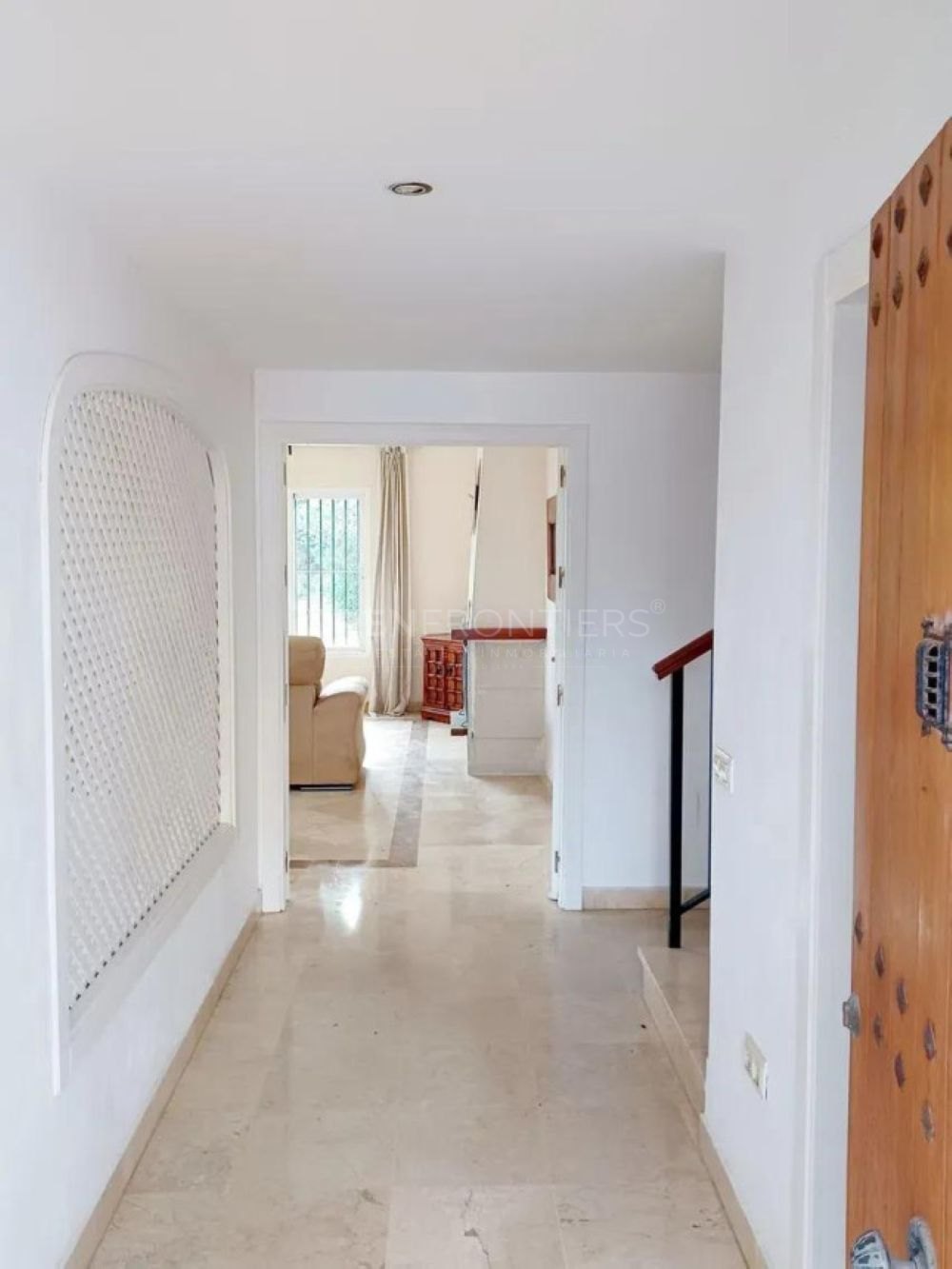 Villa en Alcaidesa Alta con piscina privada y vistas al mar