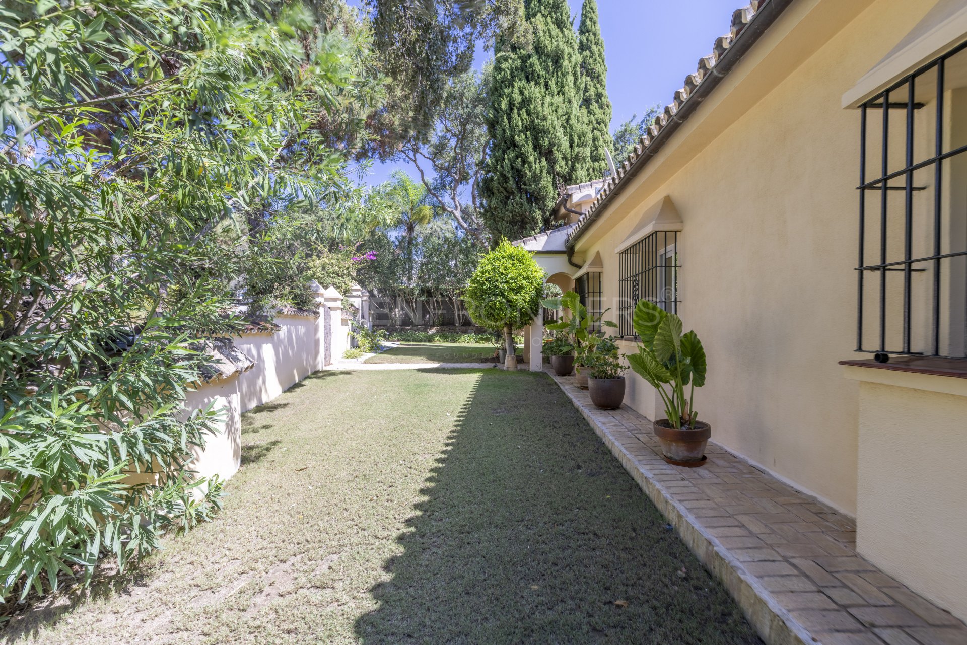 Andalusian villa in Sotogrande Alto next to Valderrama